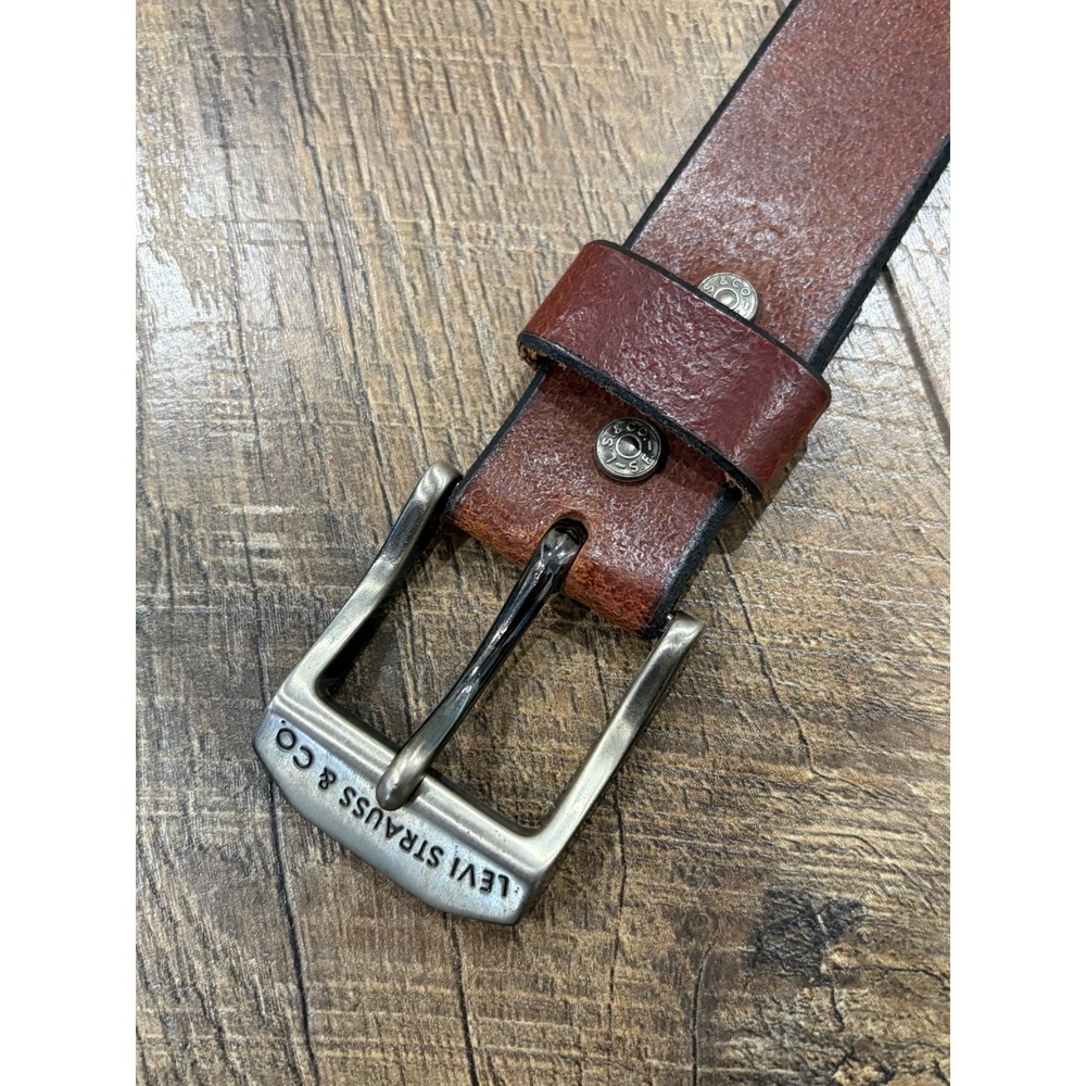 Vintage Levi's Italian Leather Belt Made In USA Brown & Silver 36 Western